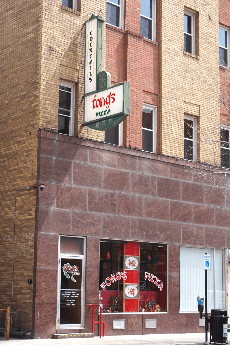 Fong's Pizza in Des Moines