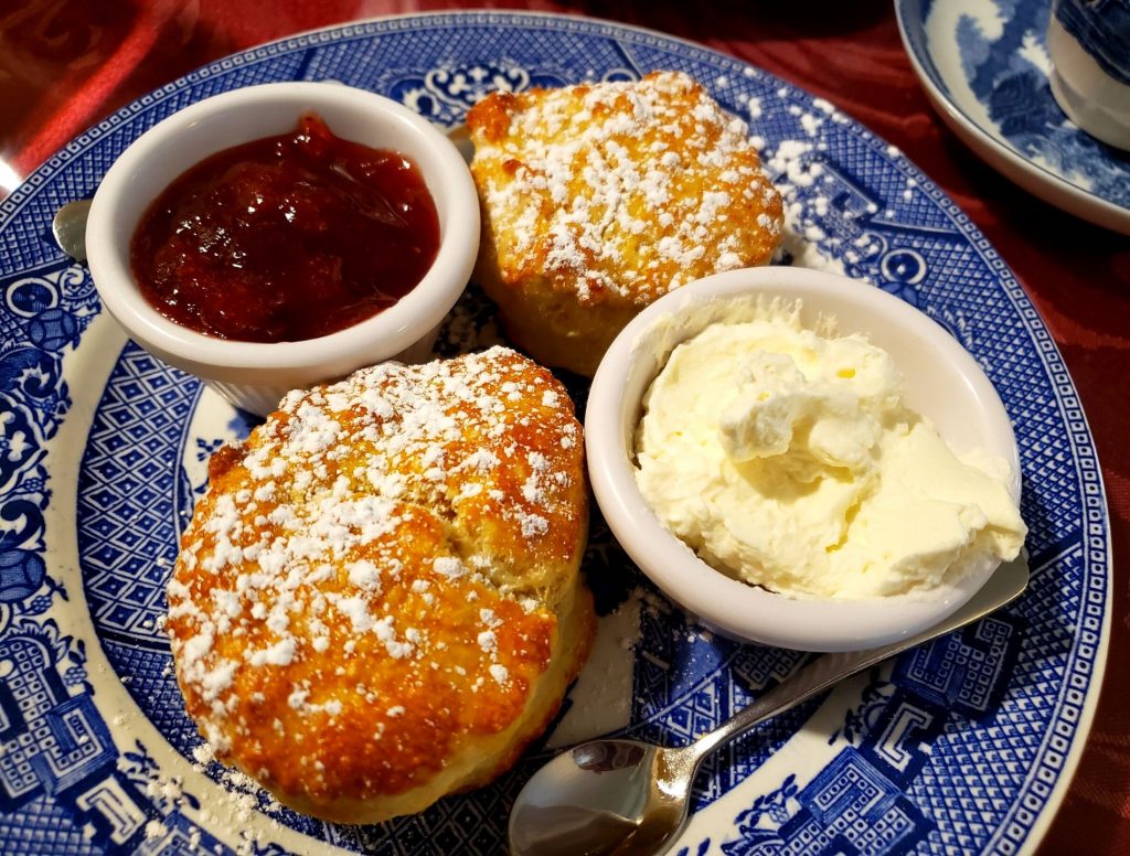 warm scones at Dunbar House Restaurant & Tea Room