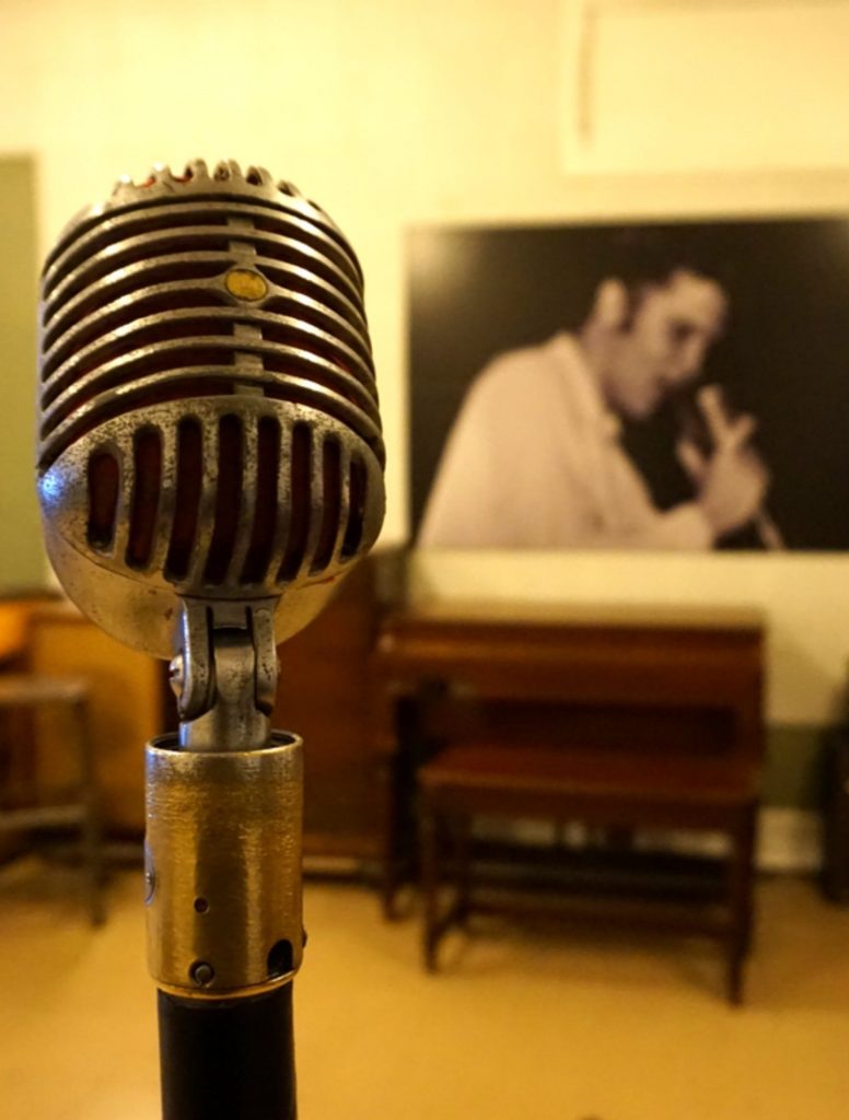 One of the microphones Elvis used to record music at Sun Studio
